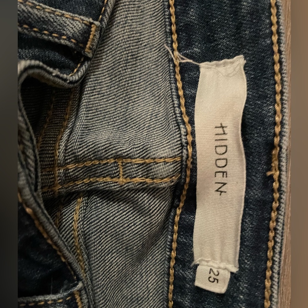 Hidden jeans - Picture 3 of 3